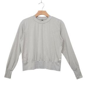 Vuori Tee Womens Small Light Gray Long Sleeve Soft Daydream Crew Neck Activewear